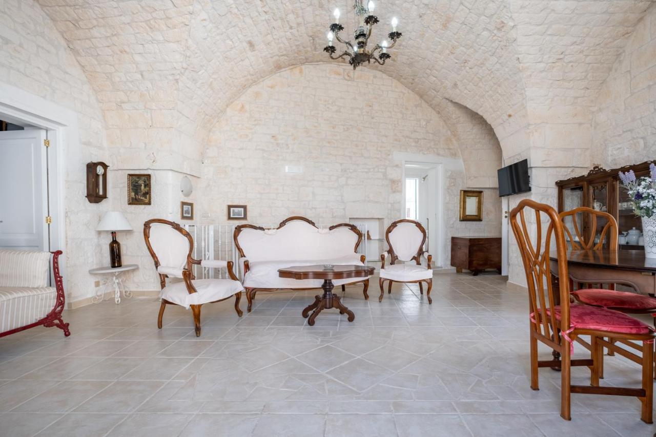 Dimora Lucrezia - Big & Central Apatment With Parking Ostuni Buitenkant foto